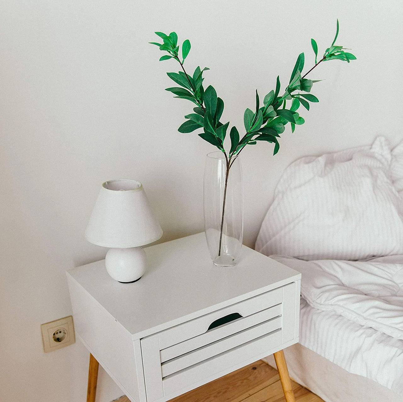 4" X 12" Clear Bullet Glass Vase - 6 Pieces 5 4" X 12" Clear Bullet Glass Vase - 6 Pieces - Image 5