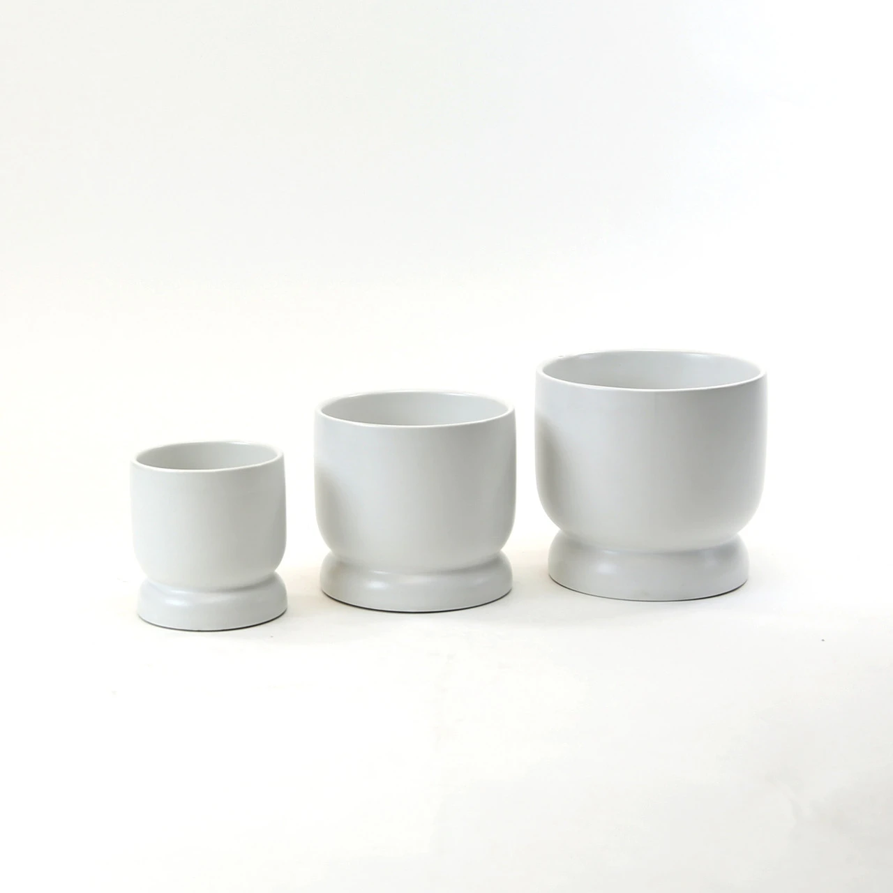 White Ceramic Modern Pedestal Bowl - 36 Pieces 3 White Ceramic Modern Pedestal Bowl - 36 Pieces - Image 3