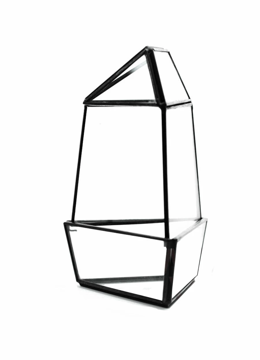 Black Medium Triangular Obelisk Geometric Glass Terrarium - 9 Pieces 1 Black Medium Triangular Obelisk Geometric Glass Terrarium - 9 Pieces