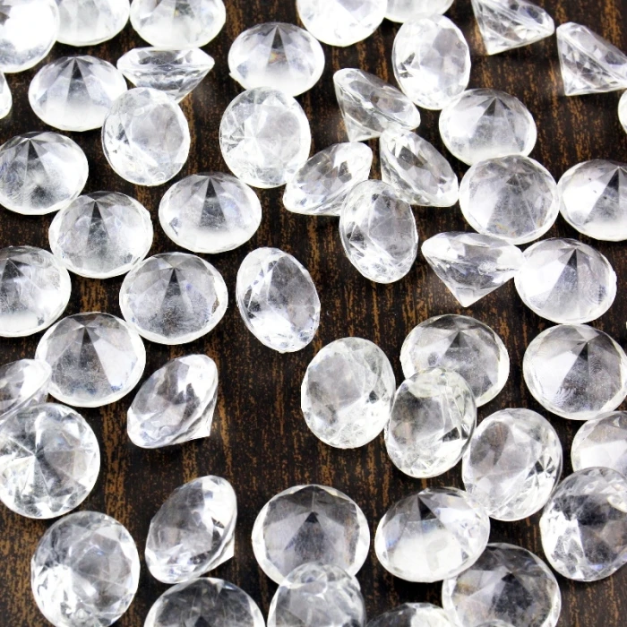 Clear Acrylic Diamonds Vase Filler, 1" (Wholesale 24 LBS/Case) 4 Clear Acrylic Diamonds Vase Filler, 1" (Wholesale 24 LBS/Case) - Image 4