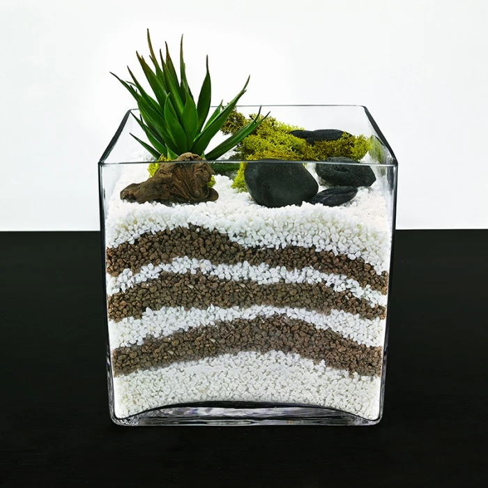 Glass Cube Vase, 8" X 8" X 8" (Wholesale 4 PCS/Case) 6 Glass Cube Vase, 8" X 8" X 8" (Wholesale 4 PCS/Case) - Image 6