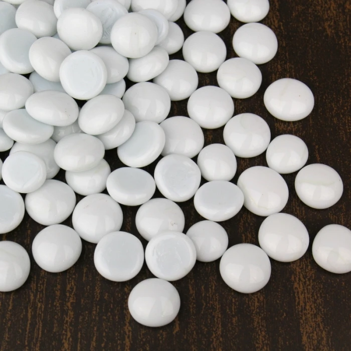 White Glass Flat Gemstone Vase Filler, 3/4" (Wholesale 28 LBS/Case) 1 White Glass Flat Gemstone Vase Filler, 3/4" (Wholesale 28 LBS/Case)